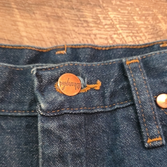 Wrangler Blue Jean Shorts with Distressed Frayed Hem Size 29/8 - Picture 11 of 11